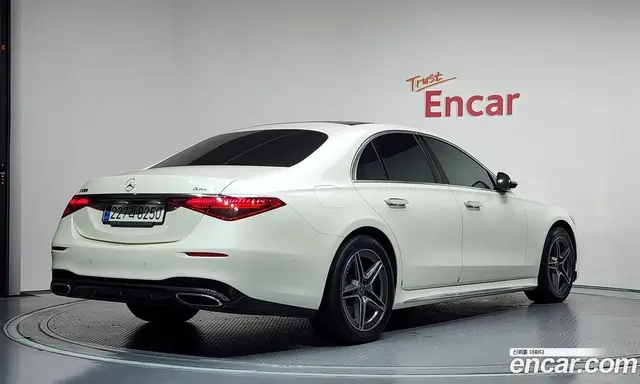 Mercedes-Benz S-Class 2023 2.9 автомат (гидро), миниатюра 2