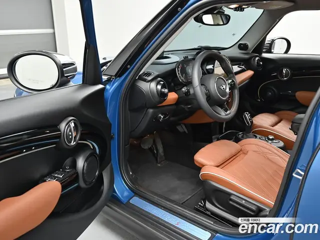 Mini Cooper 2023 2.0 автомат (гидро), миниатюра 11 Mini Cooper 2023 2.0 автомат (гидро), миниатюра 11