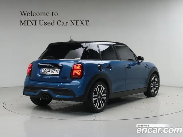 Mini Cooper 2023 2.0 автомат (гидро), миниатюра 4 Mini Cooper 2023 2.0 автомат (гидро), миниатюра 4