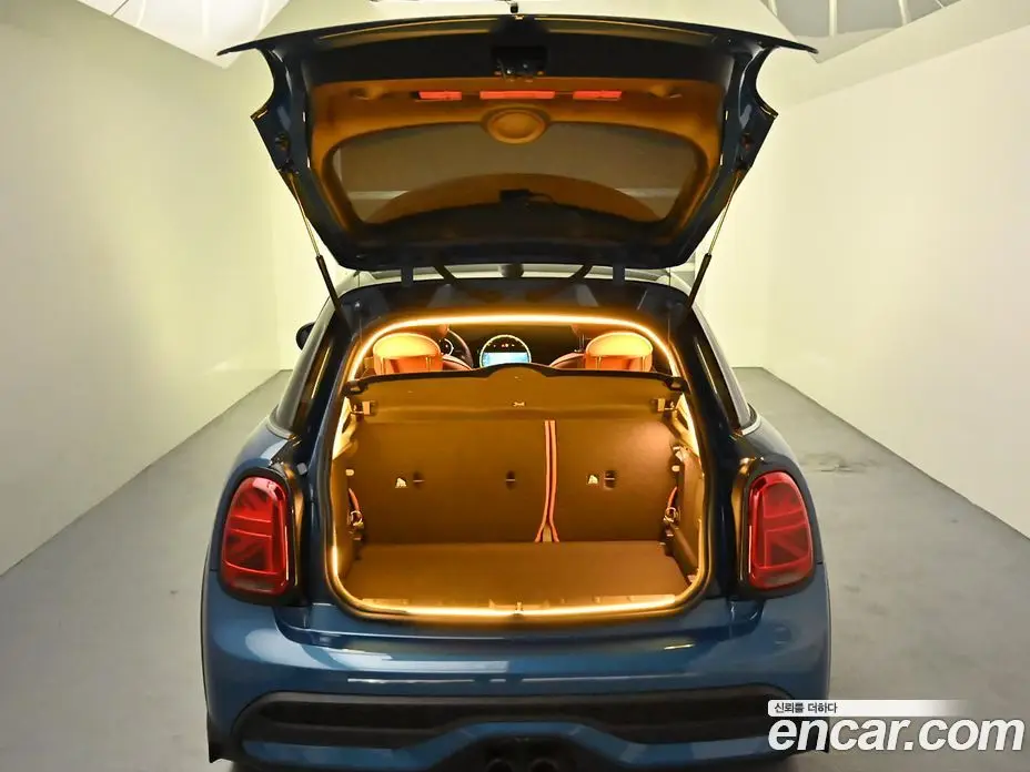 Mini Cooper 2023 2.0 автомат (гидро), фото 9 Mini Cooper 2023 2.0 автомат (гидро), фото 9