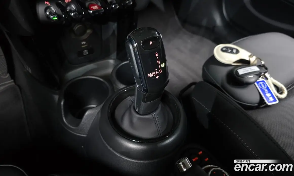 Mini Cooper 2023 1.5 автомат (гидро), фото 12