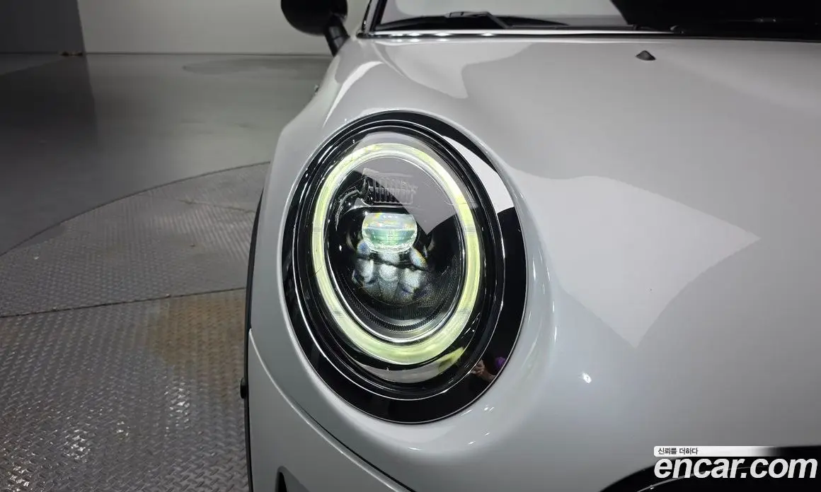Mini Cooper 2023 1.5 автомат (гидро), фото 29