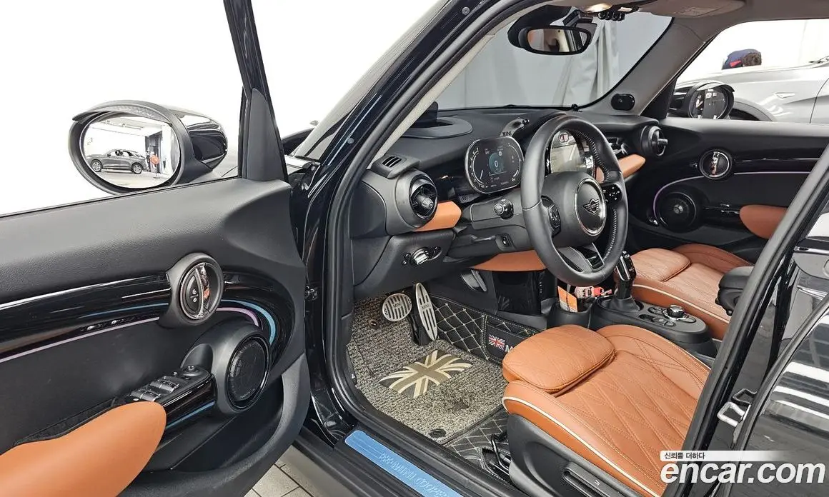 Mini Cooper 2024 2.0 автомат (гидро), фото 13