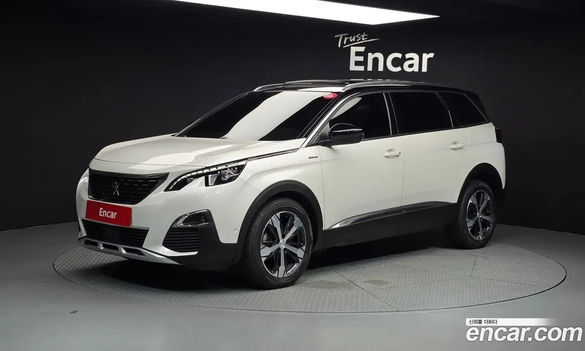 Peugeot 5008 2018 1.6 автомат (гидро), фото 1 Peugeot 5008 2018 1.6 автомат (гидро), фото 1