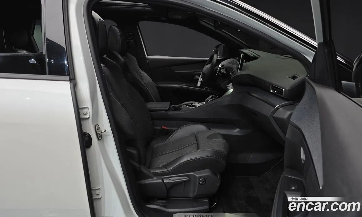 Peugeot 5008 2018 1.6 автомат (гидро), фото 16 Peugeot 5008 2018 1.6 автомат (гидро), фото 16