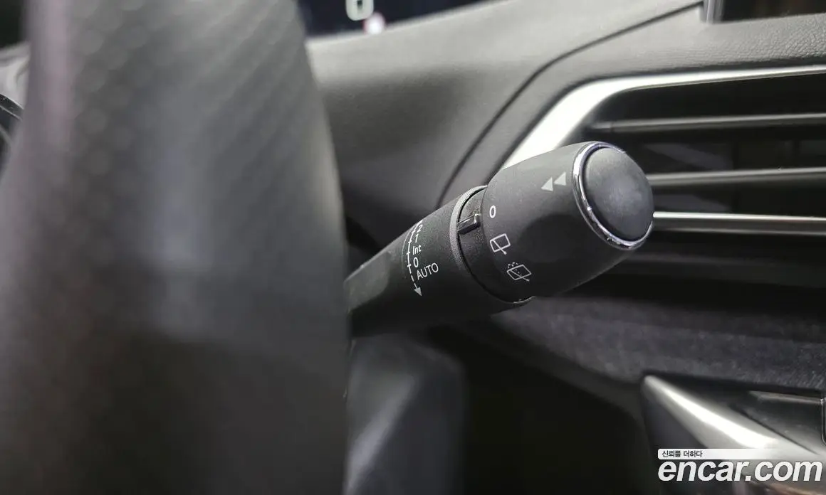 Peugeot 5008 2018 1.6 автомат (гидро), фото 24 Peugeot 5008 2018 1.6 автомат (гидро), фото 24