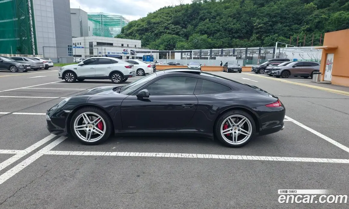 Porsche 911 2012 3.4 автомат (гидро), фото 5 Porsche 911 2012 3.4 автомат (гидро), фото 5