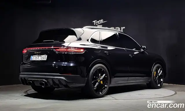 Porsche Cayenne 2019 3.0 автомат (гидро), миниатюра 2 Porsche Cayenne 2019 3.0 автомат (гидро), миниатюра 2