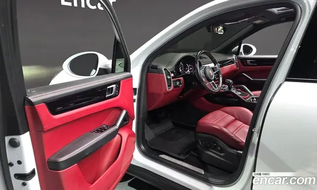 Porsche Cayenne 2022 3.0 автомат (гидро), миниатюра 10 Porsche Cayenne 2022 3.0 автомат (гидро), миниатюра 10