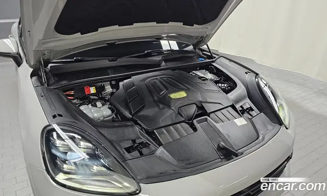 Porsche Cayenne 2022 3.0 автомат (гидро), миниатюра 6 Porsche Cayenne 2022 3.0 автомат (гидро), миниатюра 6