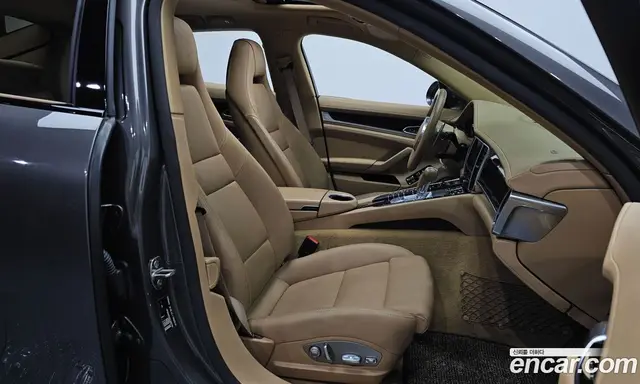 Porsche Panamera 2016 3.6 автомат (гидро), миниатюра 11 Porsche Panamera 2016 3.6 автомат (гидро), миниатюра 11