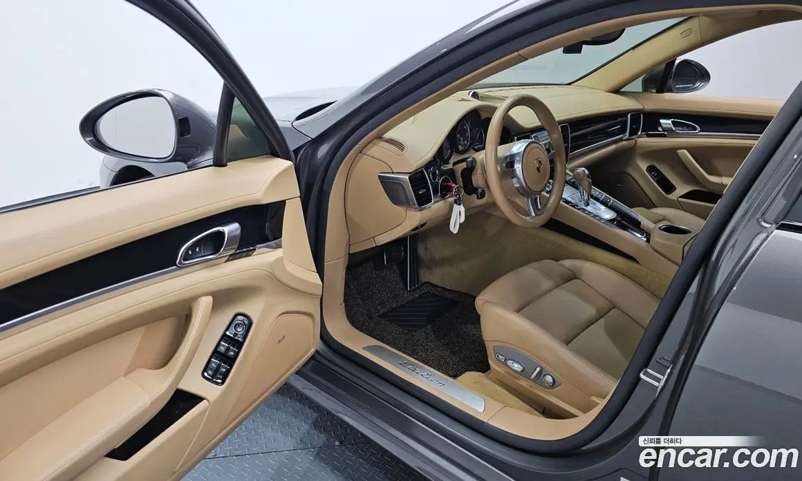Porsche Panamera 2016 3.6 автомат (гидро), фото 10 Porsche Panamera 2016 3.6 автомат (гидро), фото 10