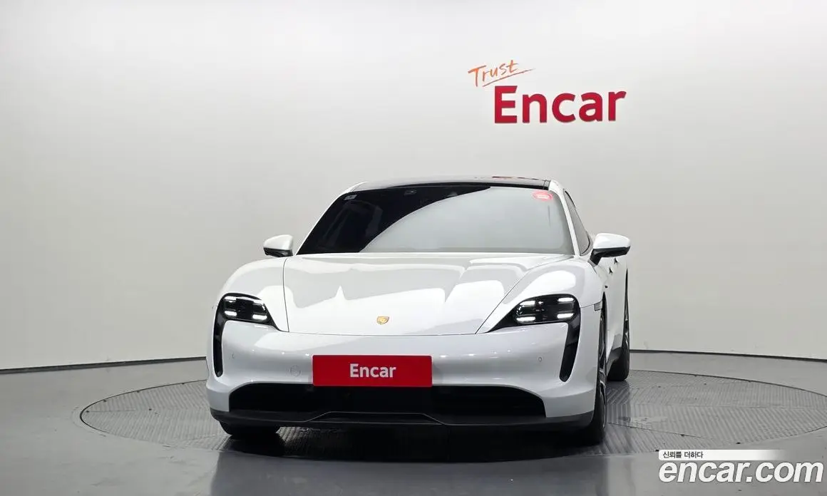 Porsche Taycan 2022 0.1 автомат (гидро), фото 3