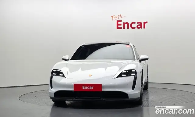 Porsche Taycan 2022 0.1 автомат (гидро), миниатюра 3