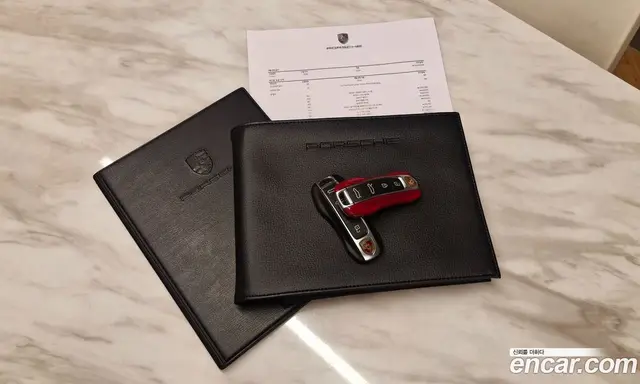 Porsche Taycan 2022 0.1 автомат (гидро), миниатюра 9