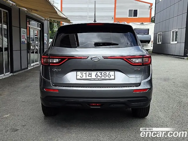Renault (Samsung) QM6 2017 2.0 автомат (гидро), миниатюра 4 Renault (Samsung) QM6 2017 2.0 автомат (гидро), миниатюра 4