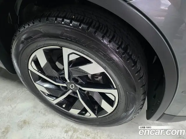Renault (Samsung) QM6 2023 2.0 автомат (гидро), миниатюра 4 Renault (Samsung) QM6 2023 2.0 автомат (гидро), миниатюра 4