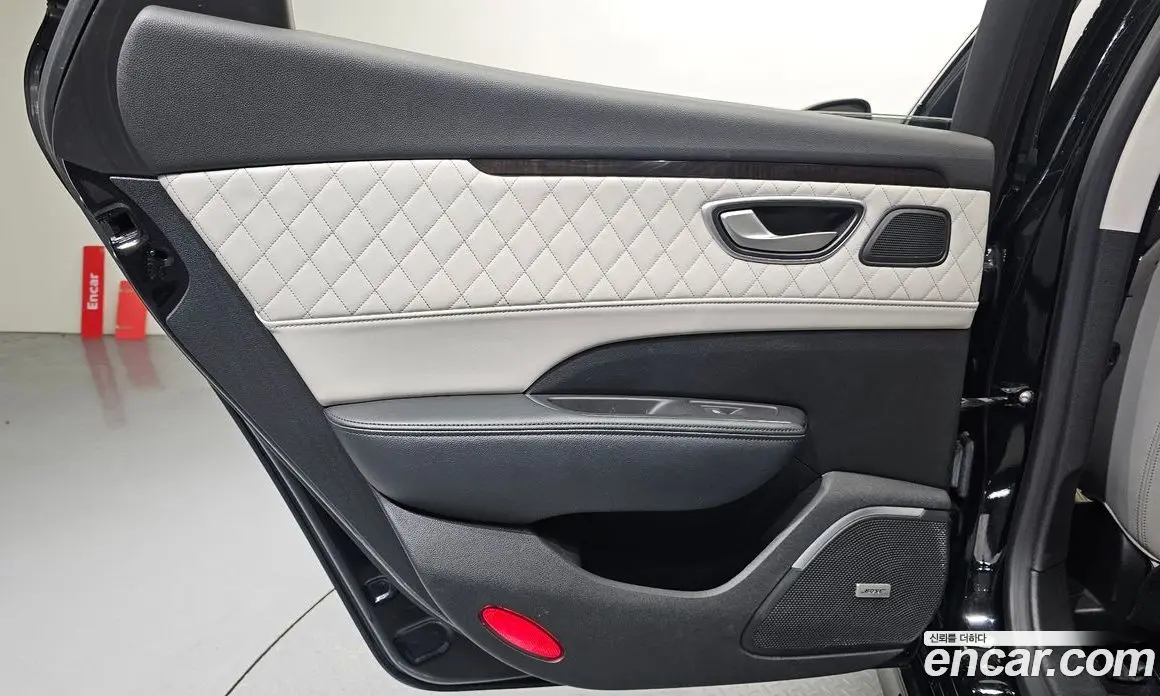 Renault (Samsung) SM6 2016 2.0 автомат (гидро), фото 15 Renault (Samsung) SM6 2016 2.0 автомат (гидро), фото 15