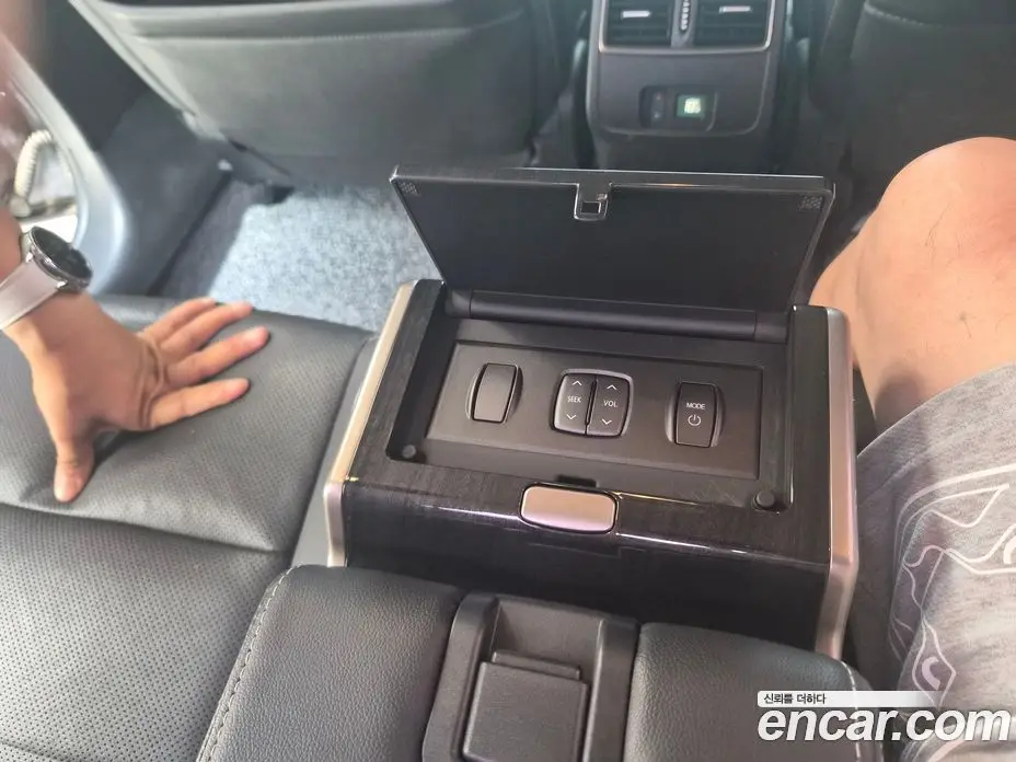 Renault (Samsung) SM7 2015 2.5 автомат (гидро), фото 15 Renault (Samsung) SM7 2015 2.5 автомат (гидро), фото 15