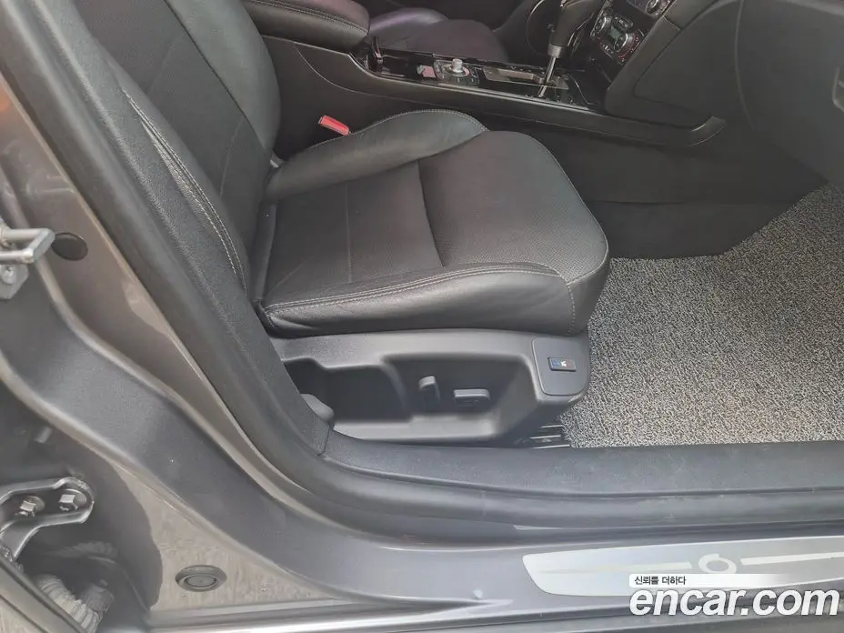 Renault (Samsung) SM7 2015 2.5 автомат (гидро), фото 9 Renault (Samsung) SM7 2015 2.5 автомат (гидро), фото 9