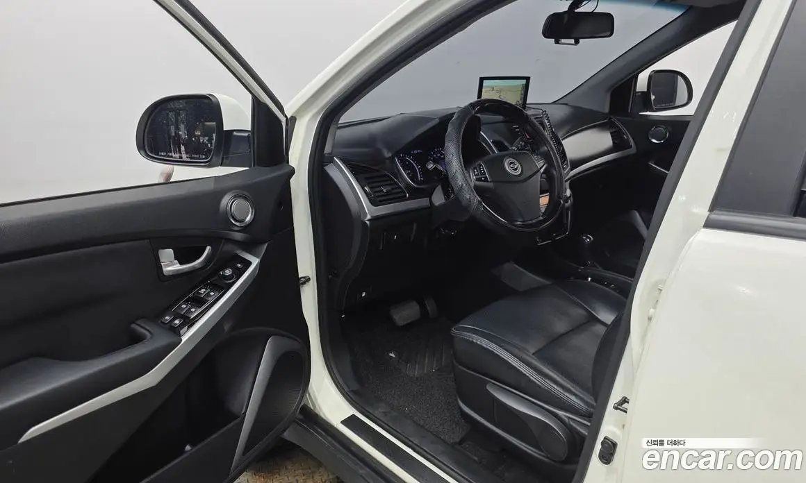SsangYong Korando 2013 2.0 автомат (гидро), фото 10 SsangYong Korando 2013 2.0 автомат (гидро), фото 10