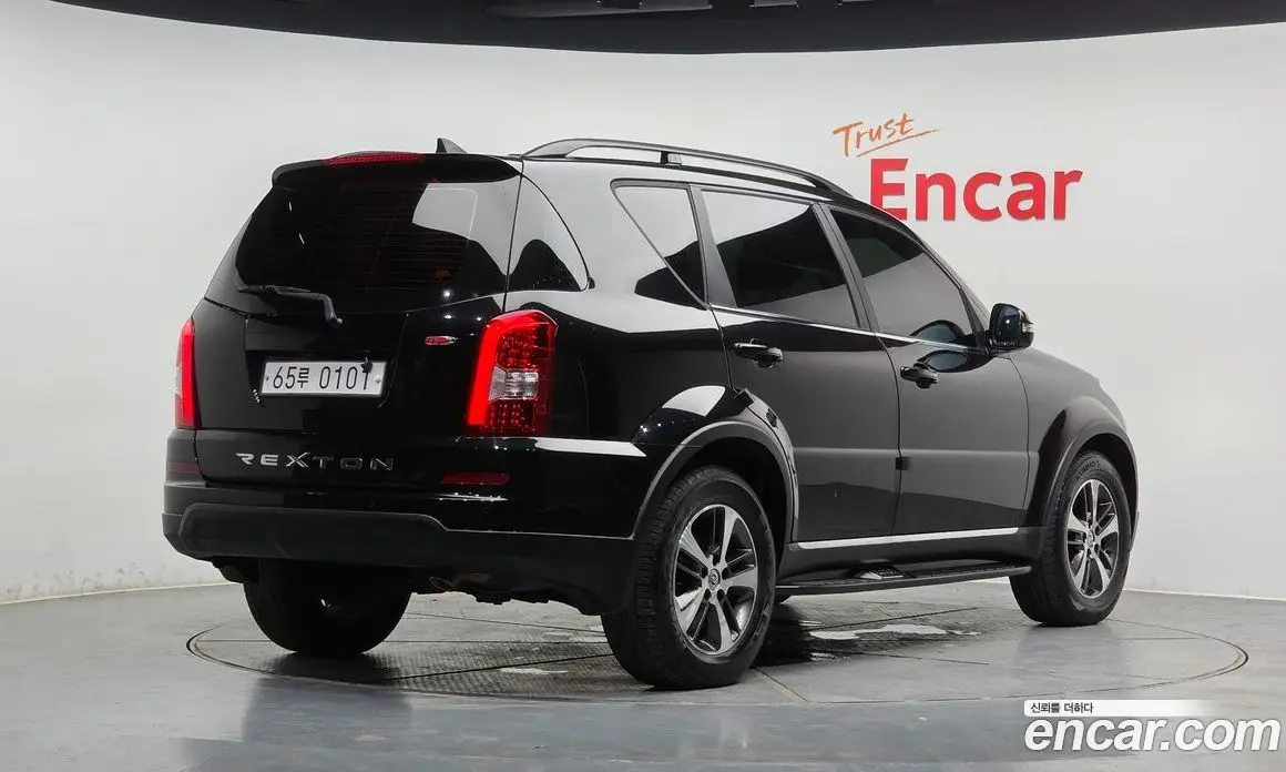 SsangYong Rexton 2016 2.2 автомат (гидро), фото 2 SsangYong Rexton 2016 2.2 автомат (гидро), фото 2