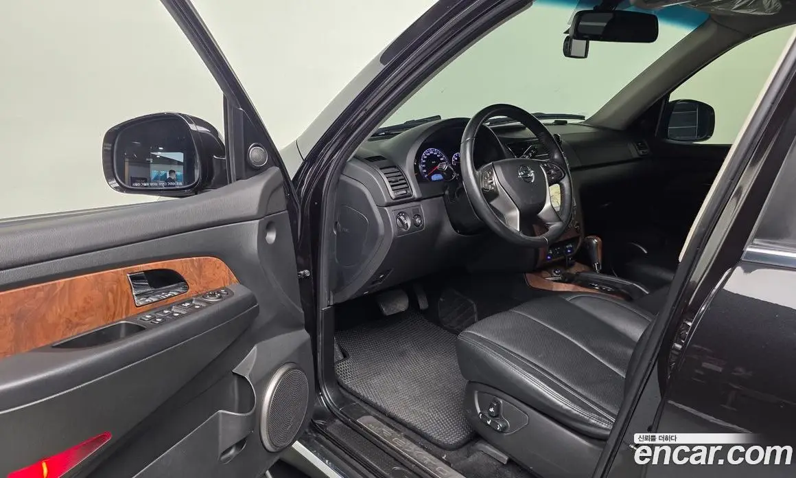 SsangYong Rexton 2016 2.2 автомат (гидро), фото 13 SsangYong Rexton 2016 2.2 автомат (гидро), фото 13