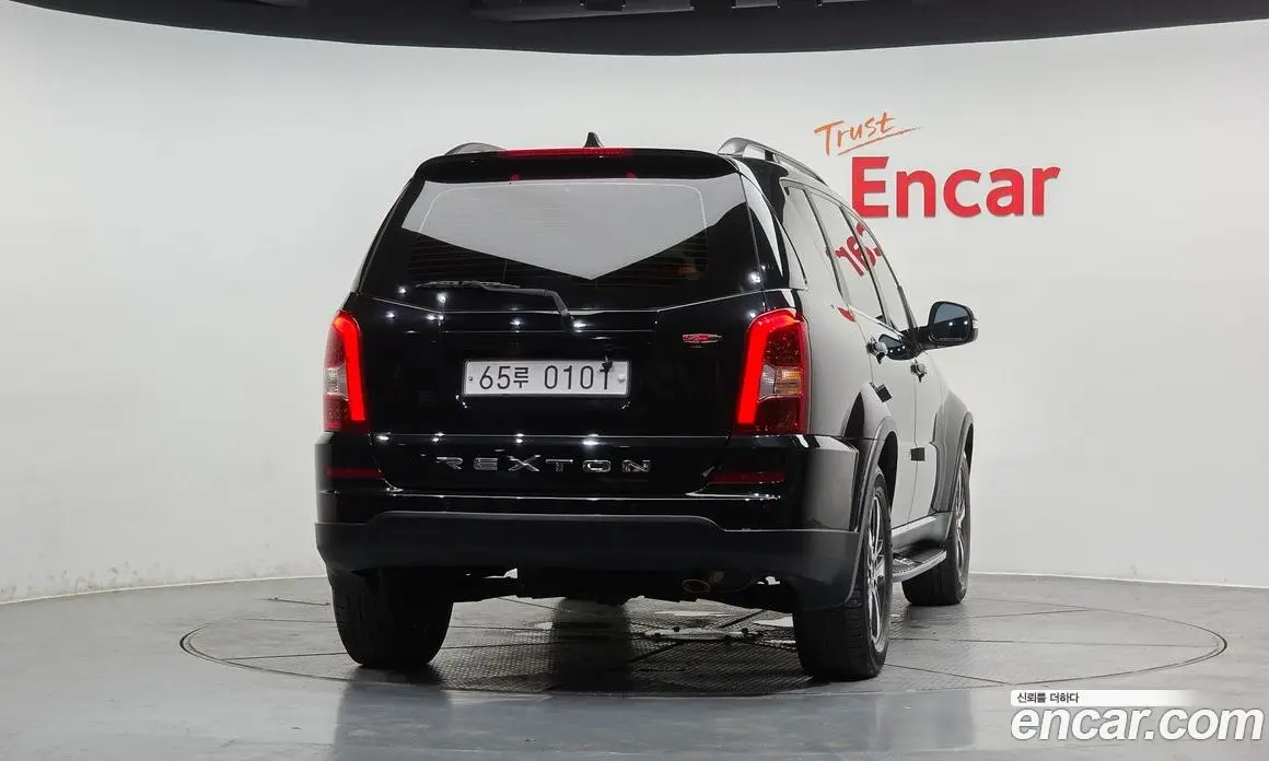 SsangYong Rexton 2016 2.2 автомат (гидро), фото 4 SsangYong Rexton 2016 2.2 автомат (гидро), фото 4