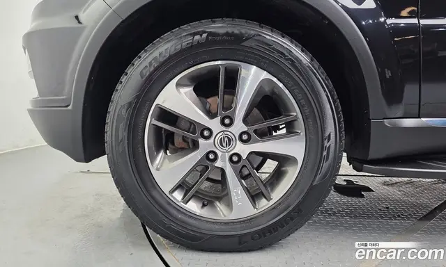 SsangYong Rexton 2016 2.2 автомат (гидро), миниатюра 5 SsangYong Rexton 2016 2.2 автомат (гидро), миниатюра 5