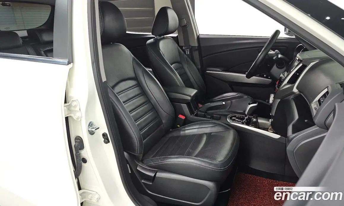 SsangYong TIBOLI 2015 1.6 автомат (гидро), фото 16 SsangYong TIBOLI 2015 1.6 автомат (гидро), фото 16