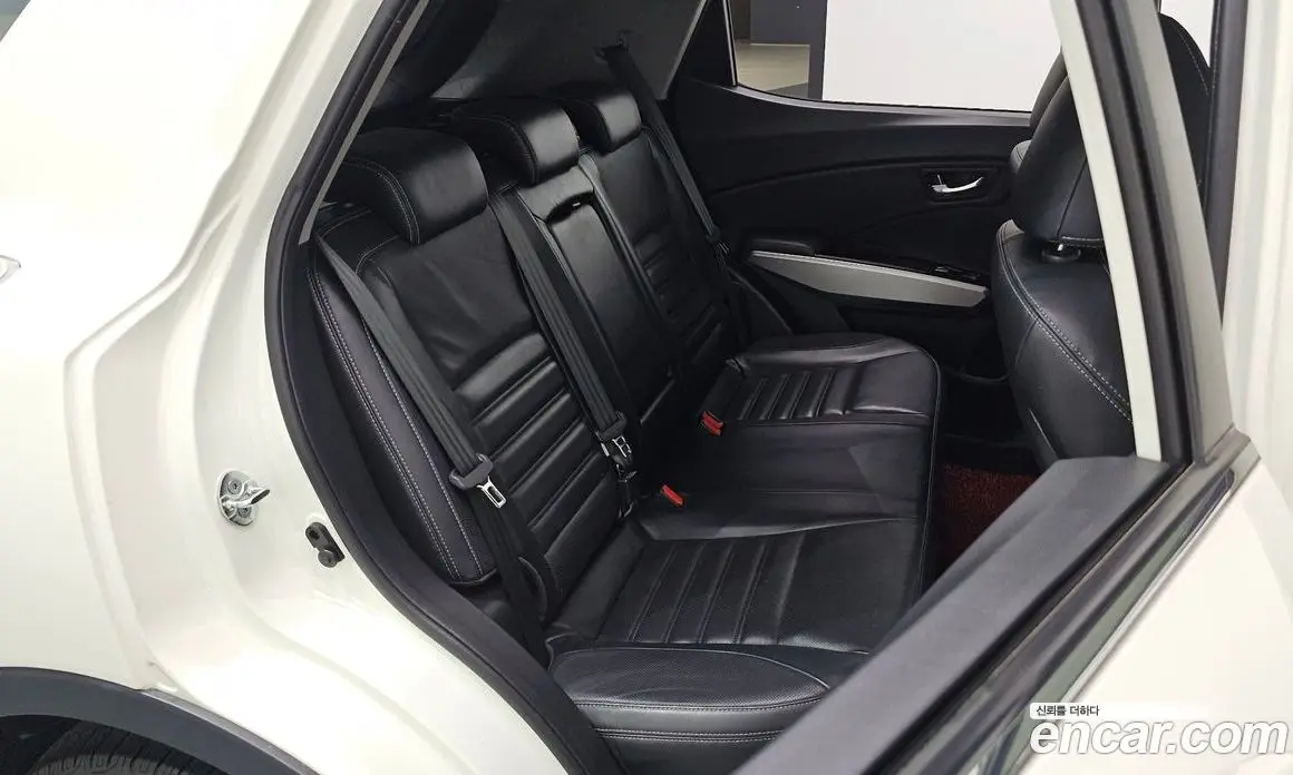 SsangYong TIBOLI 2015 1.6 автомат (гидро), фото 17 SsangYong TIBOLI 2015 1.6 автомат (гидро), фото 17