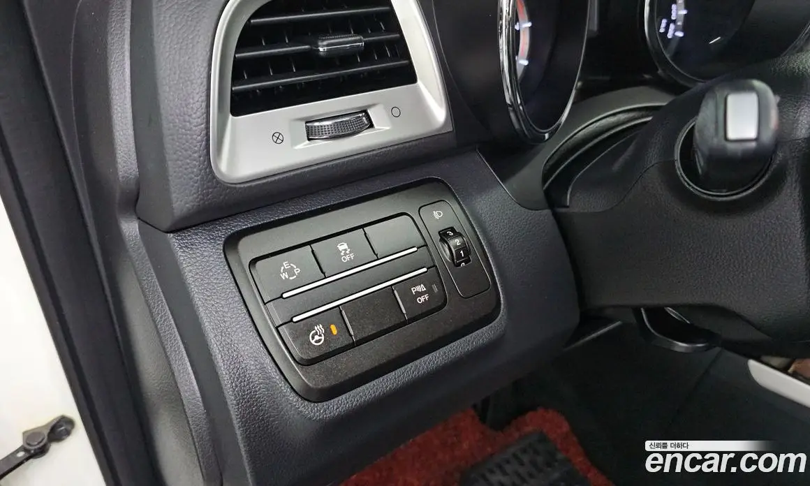 SsangYong TIBOLI 2015 1.6 автомат (гидро), фото 24 SsangYong TIBOLI 2015 1.6 автомат (гидро), фото 24