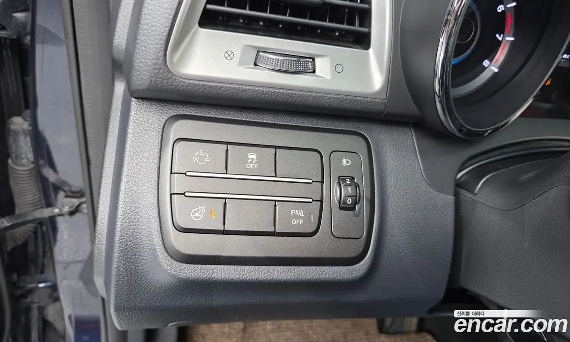 SsangYong TIBOLI 2015 1.6 автомат (гидро), фото 18