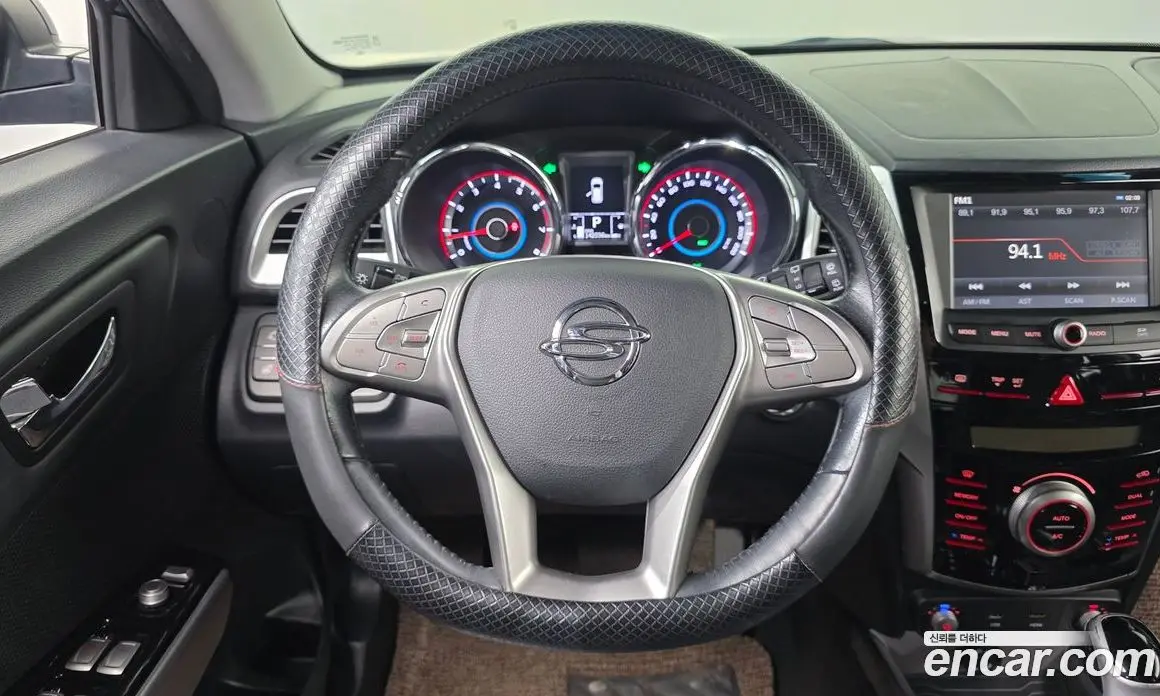 SsangYong TIBOLI 2015 1.6 автомат (гидро), фото 19