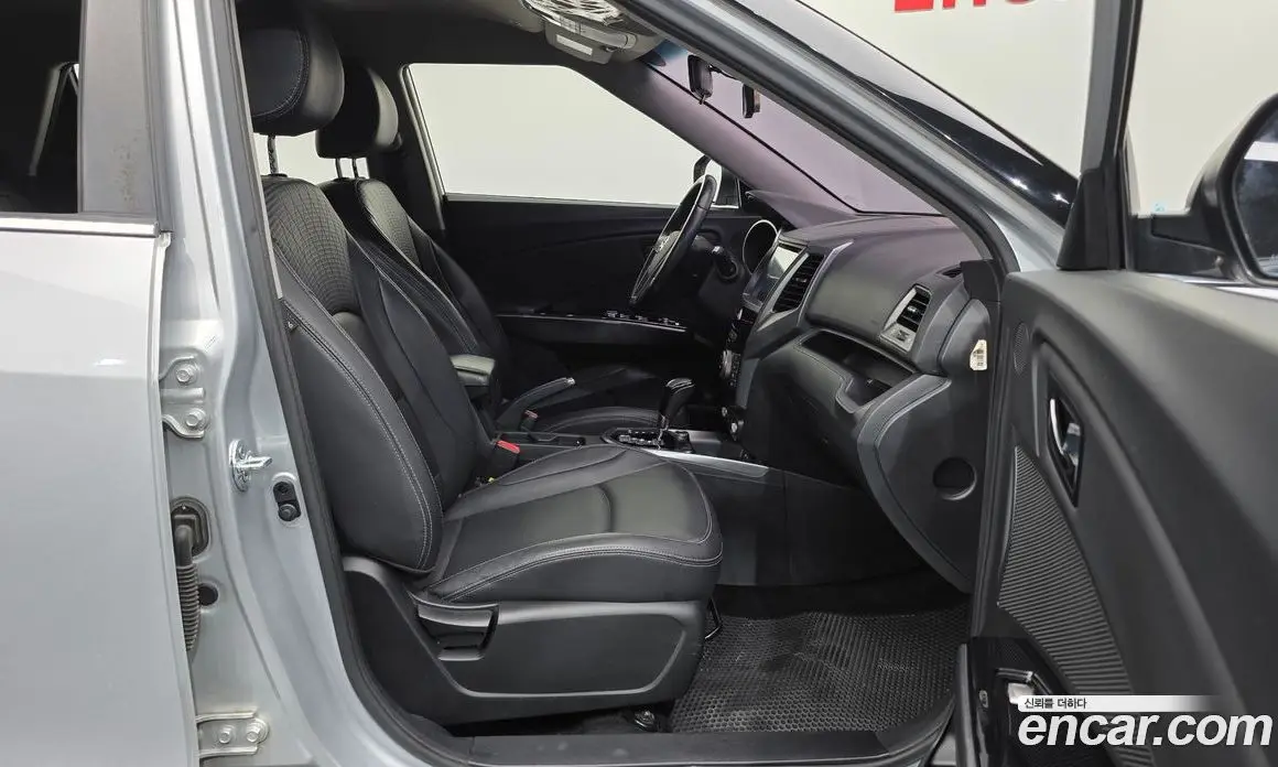 SsangYong TIBOLI 2017 1.6 автомат (гидро), фото 10