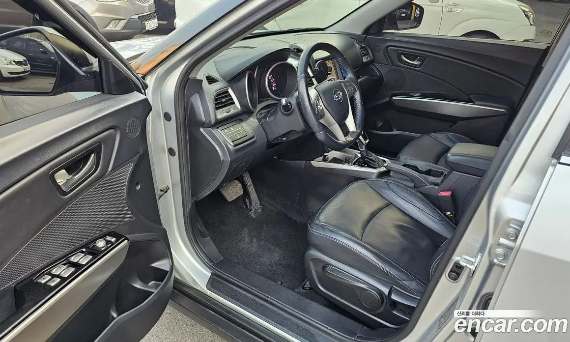 SsangYong TIBOLI 2019 1.6 автомат (гидро), фото 9