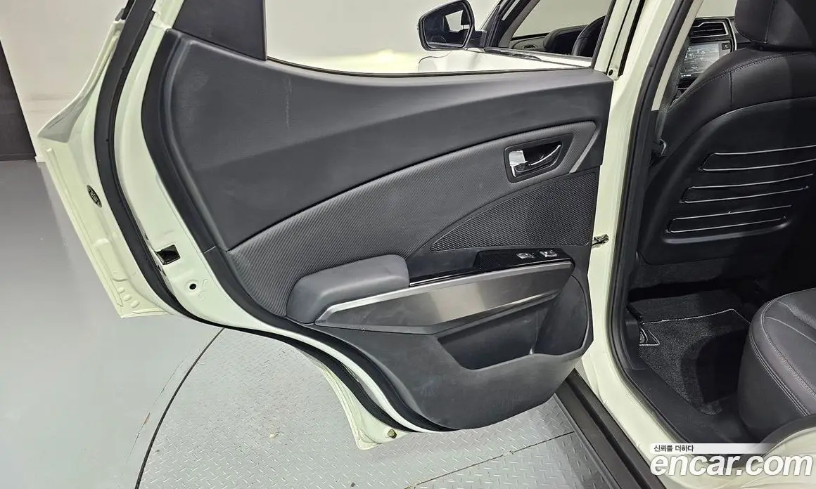 SsangYong TIBOLI 2020 1.5 автомат (гидро), фото 15 SsangYong TIBOLI 2020 1.5 автомат (гидро), фото 15
