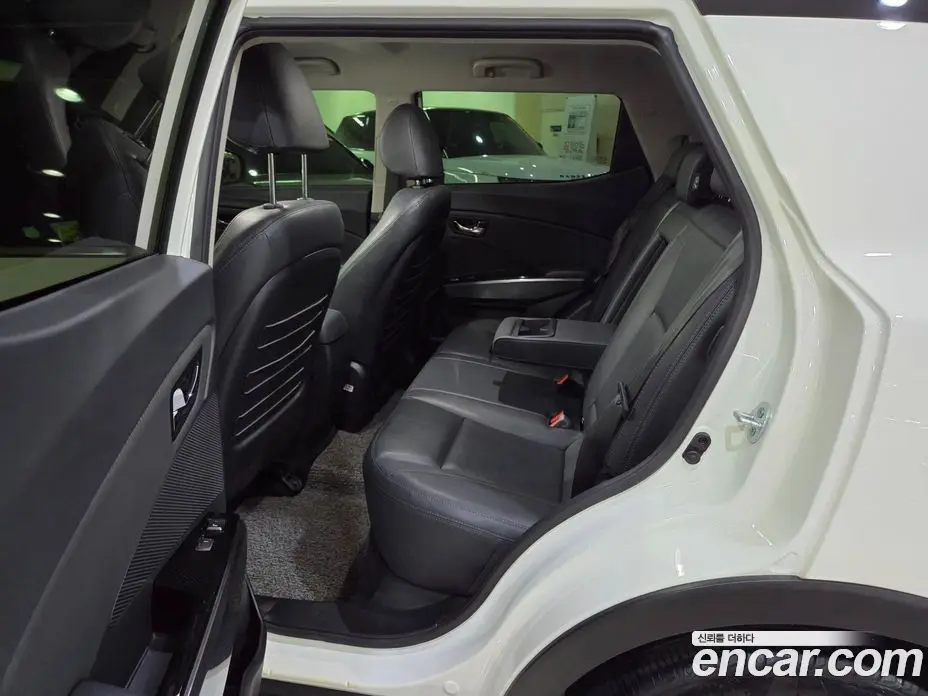 SsangYong TIBOLI 2022 1.5 автомат (гидро), фото 7 SsangYong TIBOLI 2022 1.5 автомат (гидро), фото 7