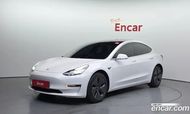 Tesla Model 3 2020 0.2 автомат (гидро), миниатюра 1 Tesla Model 3 2020 0.2 автомат (гидро), миниатюра 1