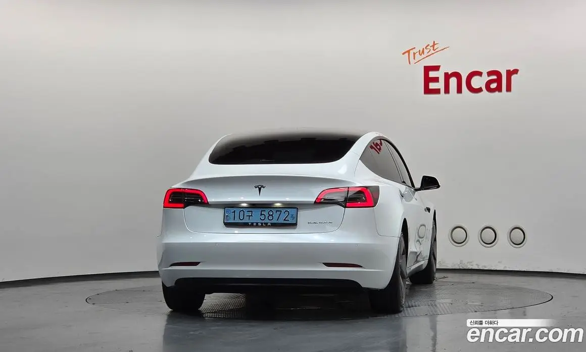 Tesla Model 3 2021 0.2 автомат (гидро), фото 4 Tesla Model 3 2021 0.2 автомат (гидро), фото 4