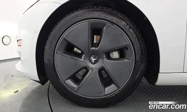 Tesla Model 3 2021 0.2 автомат (гидро), миниатюра 5 Tesla Model 3 2021 0.2 автомат (гидро), миниатюра 5