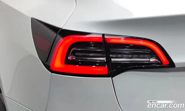 Tesla Model 3 2021 0.2 автомат (гидро), миниатюра 9 Tesla Model 3 2021 0.2 автомат (гидро), миниатюра 9