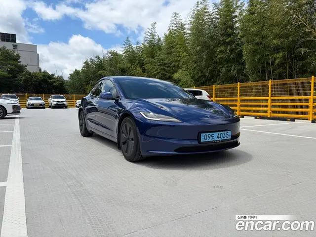 Tesla Model 3 2024 автомат (гидро), миниатюра 1 Tesla Model 3 2024 автомат (гидро), миниатюра 1