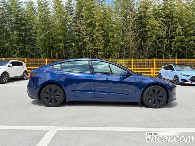 Tesla Model 3 2024 автомат (гидро), миниатюра 5 Tesla Model 3 2024 автомат (гидро), миниатюра 5