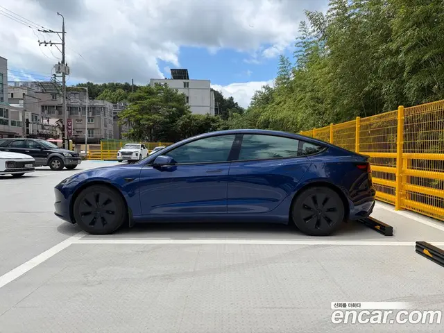 Tesla Model 3 2024 автомат (гидро), миниатюра 6 Tesla Model 3 2024 автомат (гидро), миниатюра 6