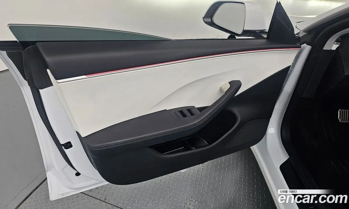 Tesla Model 3 2024 0.2 автомат (гидро), фото 13 Tesla Model 3 2024 0.2 автомат (гидро), фото 13