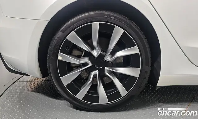 Tesla Model 3 2024 0.2 автомат (гидро), миниатюра 4 Tesla Model 3 2024 0.2 автомат (гидро), миниатюра 4