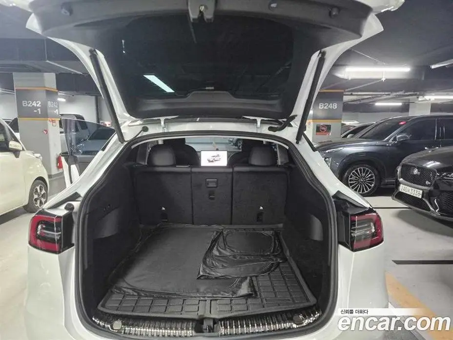 Tesla Model Y 2022 0.1 автомат (гидро), фото 17 Tesla Model Y 2022 0.1 автомат (гидро), фото 17