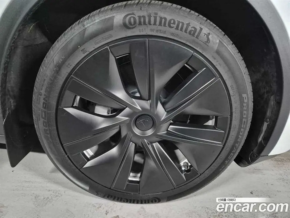Tesla Model Y 2022 0.1 автомат (гидро), фото 18 Tesla Model Y 2022 0.1 автомат (гидро), фото 18