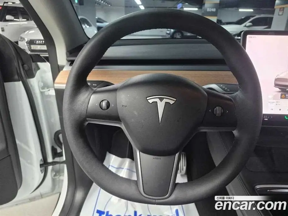 Tesla Model Y 2022 0.1 автомат (гидро), фото 5 Tesla Model Y 2022 0.1 автомат (гидро), фото 5